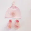 Gorro de Bebé Primavera y Otoño Animales de Dibujos Animados Estilo Occidental con Visera Gorro Fetal para Recién Nacidos Juego de Calcetines