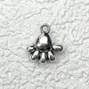 Accesorios de aleación de plata Xizang vintage exclusivos transfronterizos para manualidades Colgante de collar de palma europeo y americano Accesorios de joyería al por mayor