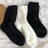 Calcetines de terciopelo de visón para mujer, hasta media pantorrilla, otoño e invierno, con forro polar, gruesos, peludos, negros y blancos, para el confinamiento, para dormir después del parto.
