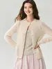 Top de punto base de cachemira y seda de morera para mujer, un suéter suave y estilizado, versátil y fácil de combinar, en un color blanco cremoso con cuello redondo