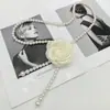 Cadena de Cintura Elegante de Camelia y Perla de Corea del Sur para Mujer Cinturón de Vestido Suave Versátil Cadena Corporal de Alta Calidad