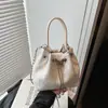 Bolso de Cubo de Mano para Mujer 2026 Verano Nuevo Estilo Chino Bordado Bolso de Hombro de Nicho Minimalista Bolso Cruzado
