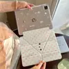 Funda con Teclado de Lunares Rilakkuma para Tableta iPad 10ª/11ª Generación Y-Fold Pro de 11/13 Pulgadas con Ranura para Lápiz