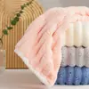 Toalla Facial Grande Lisa de Terciopelo Coral para Adultos Engrosada Absorbente Tipo Ola 35*75Cm105G