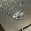 Collar con Hebilla de Herradura Pequeña en Forma de Ocho de la Familia Fei para Mujer Diseño de Moda Full Diamond Versión Alta Hebilla de Herradura con Diamante Incrustado CNC
