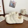 Zapatos Blancos de Puntos de Velcro para Mujer 2026 Otoño Invierno Nuevos Estudiante Versátiles Zapatos de Entrenamiento Alemanes Forrados de Terciopelo Casual Zapatos Planos de Plataforma