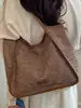 Bolsa Tote de Gran Capacidad Yuezi 2026 Nuevo Diseño de Moda Bolso Tejido con una Textura Sencilla para Viajar al Trabajo Bolso de Hombro