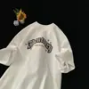 Camiseta Casual Solta Versátil Estilo Casal Unissex Estampa de Letras Tendência Verão Manga Curta Retro Americano