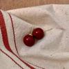 Aretes de Frijol Rojo Ankora para Mujer 2024 Nuevos Estilo Retro de Hong Kong de Alta Gama Aretes Simples de Poste para la Oreja Aretes