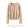 Cardigan Baicai de Veludo e Cashmere com Gola V 2026 Novo Versátil Malha Artística Ondulada Macio e Amigo da Pele
