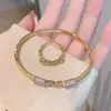 Fornecimento Exclusivo Transfronteiriço de Joia Pulseira de Zircônia Microincrustada em Cobre com Diamantes Inteiros, Cobre Banhado a Ouro 18K, Design de Céu Estrelado Galvanizado, Popular entre Mulheres na Europa e América