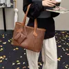 Bolsa transversal feminina tecida transfronteiriça de grande capacidade cor sólida versátil moderna sacola de ombro bolsa feminina para o dia a dia