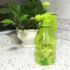 Regadera Taiyuan Botella con Atomizador Pico Largo Tipo Presión Regadera 1.5L Color Caramelo Atomizador para Flores