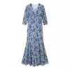 Vestido Curto Estampado com Decote V e Ajuste na Cintura, Design Elegante Inspirado na Moda Europeia e Americana, Lançamento 2026