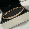 Versão Estreita de Pulseira Acolchoada para Mulheres com Diamantes, Ouro Rosa, Galvanoplastia Simples, Pulseira de Ouro 18K, Pequena Fragrância, Anel de Luxo Acessível, CNC