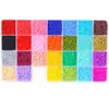 Caja de set de cuentas de semillas multicolor de 28 compartimentos, cuentas de vidrio, cuentas con letras, cara sonriente de acrílico, materiales para accesorios de pulseras DIY