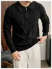 Suéter de punto de media cremallera de alta gama, estilo clásico, para hombre, perfecto para otoño e invierno, versátil para uso casual, con cuello tipo polo y diseño de canalé