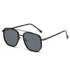 Nuevas gafas de sol de moda europeas y americanas transfronterizas para mujer, elegantes y versátiles, mismo estilo que las populares en redes sociales, gafas de sol con montura cuadrada de metal