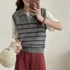 Chaleco de Punto con Rayas y Cuello de Solapa Half-Zip Estilo Universitario Transfronterizo para Mujer, Otoño/Invierno 2025, Ropa de Capas, Chaleco Suéter Adelgazante, Sin Mangas