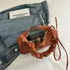 2026 Principios de Primavera Nuevo Diseño de Nicho Estilo Francés Bolso de Hombro Único para Debajo del Brazo Bolso de Mano Plegable Elegante y de Moda para el Trabajo y el Viaje