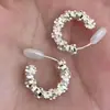 ¡El Clip para Oreja Perfecto para Caras Cuadradas y Redondas! Pendientes de Aro Super Grandes que Hacen que tu Rostro se Vea Más Pequeño, Estilo Minimalista.