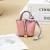 H Mini Cesta de Legumes Bolsa Pingente Pingente de Espelho Retrovisor de Carro Pingente de Chaveiro Fone de Ouvido Criativo Fofo