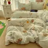 Conjunto de Cuatro Piezas de Leche Polar A-Class Fresco y Lindo para Bebés y Niños, Funda de Edredón Individual Espesa Cálida de Invierno, Conjunto de Tres Piezas para Dormitorio de Estudiantes