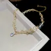Collar con colgante redondo de circonita cúbica súper brillante, una cadena de clavícula lujosa y elegante con un diseño único, perfecto para mujeres