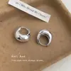 Pendientes de Aro Geométricos Brillantes Minimalistas Moda Coreana Puños de Oreja para el Trabajo Pendientes de Estilo Old Money de Lujo Ligero con un Toque de Alta Gama