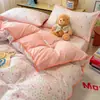 Juego de cuatro piezas de algodón acolchado floral clase A para dormitorio estudiantil cama individual ropa de cama sábana transpirable amigable con la piel juego para estudiantes