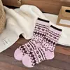 Meias Femininas de Meia-Panturrilha Estilo Étnico Fair Isle Retro Japonês Outono/Inverno Novas Meias de Lã Macias Grossas Quentes Meias Femininas
