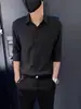 Camisa Casual de Manga Curta Transfronteiriça para Homens, Novo Estilo de Verão, Camisa de Manga Três Quartos com Sensação Fresca, Estilo Coreano Moderno, Camisa Bonita de Meia Manga