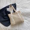 Bolsa Feminina Verão 2025 Estilo Coreano Tendência com Recortes Trançada de Palha Grande Capacidade para Praia Elegante de Ombro ou Axila