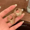Pendientes Geométricos de Corazón Estilo Old Money de Metal para Mujer, Pendientes Únicos y de Alta Gama, Exagerados Accesorios para Orejas Estilo Vacaciones en la Costa
