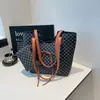 Bolso Bandolera de un Hombro 2025 Nuevo de Moda Gran Capacidad para Viajar Moda Estampado Bajo el Brazo Bolso de Lazo para Mujer