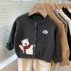 Colección nueva otoño/invierno 2026 estilo coreano: suéter cárdigan de punto con estampado retro de osos para bebés, unisex, adecuado para el uso diario