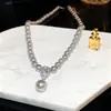 Collar de Perlas Francesas con Colgante Cadena Ligera de Lujo Versátil Cadena Alta para Clavícula Popular Elegante Choker para Mujer