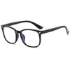 Gafas planas antiblue light bestseller transfronterizas para mujer con bisagras de metal, montura de gafas cuadrada de moda 8082