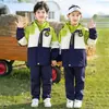 Conjunto de Tres Piezas de Chaqueta Uniforme de Escuela Primaria Forro Interior Otoño e Invierno Conjunto de Uniforme de Jardín de Infantes Otoño e Invierno Conjunto de Uniforme de Clase para Niños