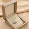 Nuevo producto transfronterizo: Cadena de clavícula elegante y versátil de lujo ligero con incrustaciones de microdiamantes, collar de acero de titanio, accesorio de joyería que no se decolora