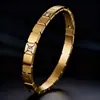 Pulsera de Acero Inoxidable Color Acero de Titanio Sin Color Mujer Alta Gama Lujo Ligero Personalidad Europea y Americana Galvanizado Antiguo Nuevo Llegada Diamante Totalmente Diamante
