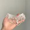 Colar de renda branco com pérolas artificiais estilo francês para mulheres, novo modelo popular de 2026, corrente de clavícula de nicho de luxo leve de alta qualidade