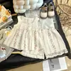 Ropa de dormir de verano para niñas estilo princesa con estampado floral, un conjunto fresco y transpirable de dos piezas para el verano, ropa para niños, ropa para bebés