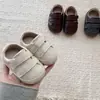 Novos Sapatos Casuais de Bebê para Outono Solado Macio Dupla Aderência Sapatos de Bebê Antiderrapantes Sapatos para Caminhar Sapatos de Pão de Bebê Estilo Coreano
