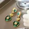 Colgante Vintage Incrustado de Diamantes Pendientes Geométricos, Pendientes Estilo Palacio Retro, Diseño de Nicho, Lujo Ligero y de Alta Gama