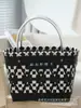 Bolso de Hombro Tejido a Mano con Patrón, Moderno y Versátil, Bolso Creativo para Mujer, Combinación de Colores Blanco y Negro, Bolso Sencillo de Contraste de Color para Vacaciones