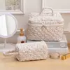 Suministro transfronterizo gran capacidad estilo coreano bolsa de cosméticos portátil bolsa de mamá bolsa de almacenamiento floral bolsa de pañales acolchada bolsa para labiales
