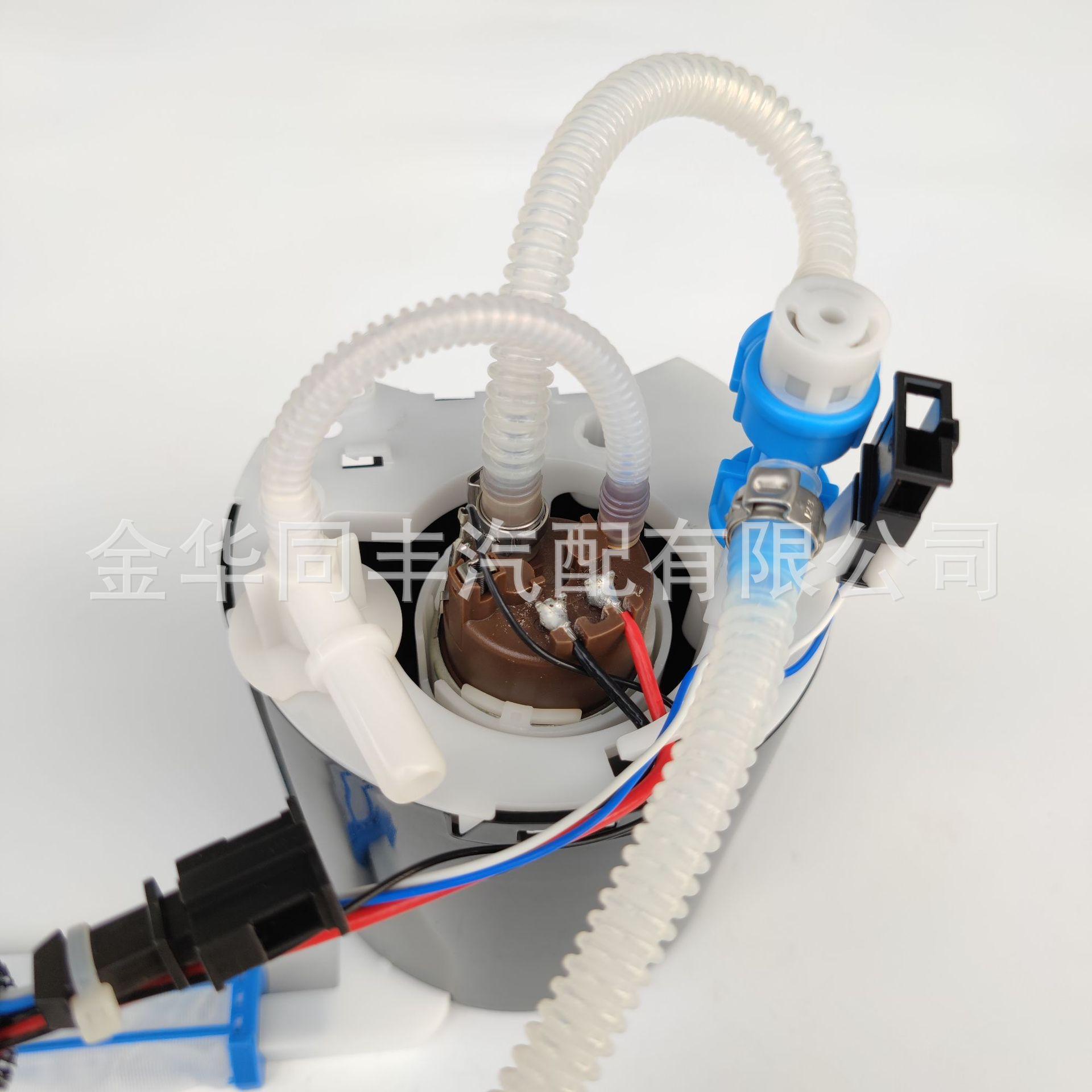 路虎油泵总成LR057235 (1).jpg