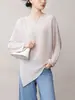 Camiseta Asimétrica de Manga Larga para Mujer Otoño 2025 Nueva Holgada Efecto Adelgazante Abertura Pliegues Top Camisa Base