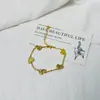 Pulseira Feminina Simples com Alta Retenção de Cor, Design Tradicional com Textura de Cabaça e um Toque de Luxo